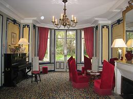 LOGIS HÔTEL LES MARÉCHAUX