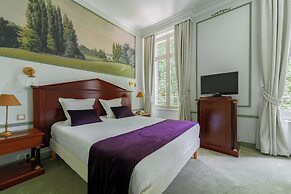 LOGIS HÔTEL LES MARÉCHAUX