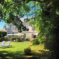 LOGIS HÔTEL LES MARÉCHAUX
