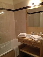 LOGIS HÔTEL LES MARÉCHAUX