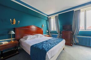 LOGIS HÔTEL LES MARÉCHAUX