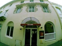 Le Petit Hôtel