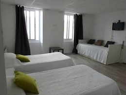 Le Petit Hôtel