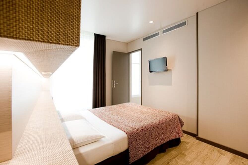 Central Hotel Paris