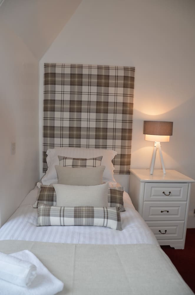 Edinburgh 37