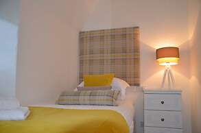 Edinburgh 37