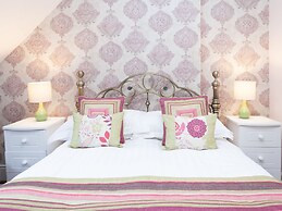 The Ravenswood B&B