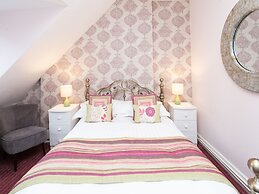 The Ravenswood B&B
