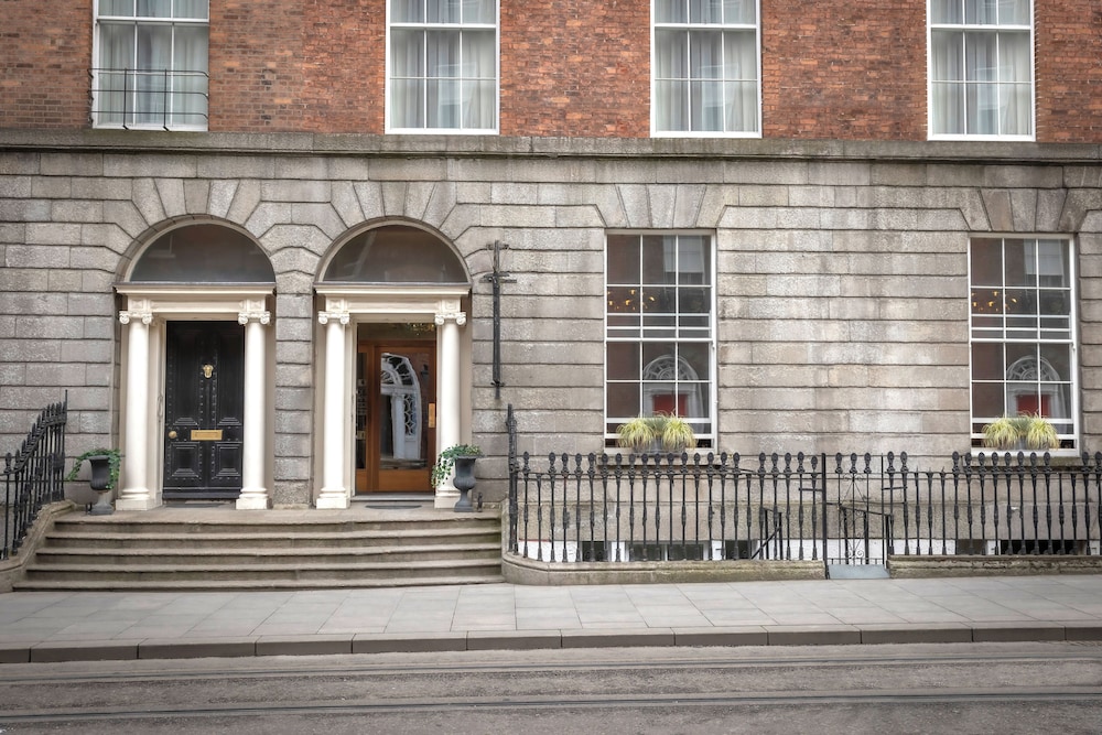 Albany House