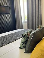 Brit Hotel Acacias