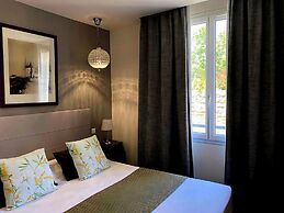 Brit Hotel Acacias