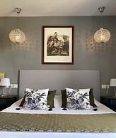 Brit Hotel Acacias