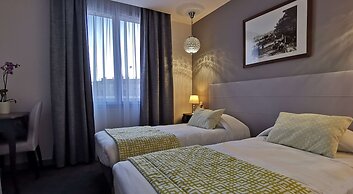 Brit Hotel Acacias