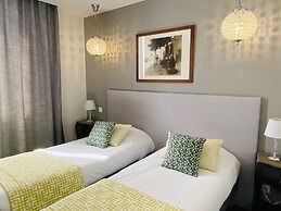 Brit Hotel Acacias