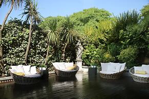 Augusta Club & Spa - Adults Only