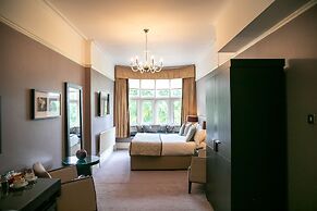 Hartsfield Manor