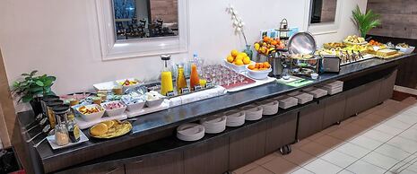 Brit Hotel Reims La Pompelle