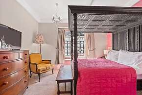 The Ancient Gatehouse Hotel
