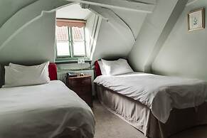 The Ancient Gatehouse Hotel