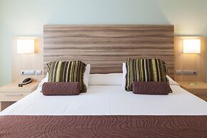 Riviera Beachotel - Recommended for Adults