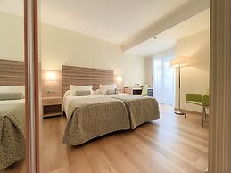 Riviera Beachotel - Recommended for Adults