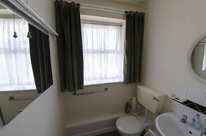Oakwood B&B Heathrow