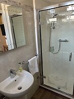 Oakwood B&B Heathrow