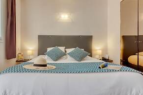 Logis Hotel Restaurant Les II Mas