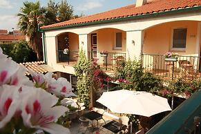 Logis Hotel Restaurant Les II Mas