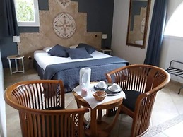 Logis Hotel Restaurant Les II Mas