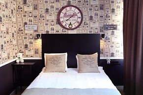 Corner Hotel