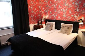 Corner Hotel