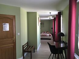 Logis Hôtel & Appartements Le Florence