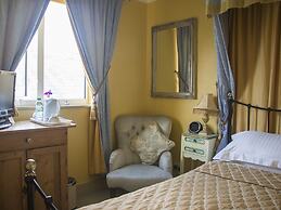 Albert & Victoria Guest House