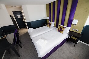 Sir Thomas Hotel