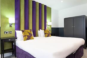 Sir Thomas Hotel