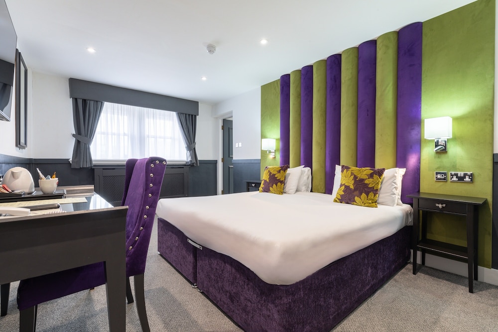 Sir Thomas Hotel