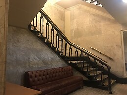 Sir Thomas Hotel