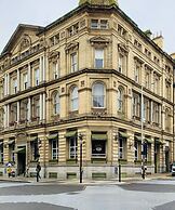 Sir Thomas Hotel