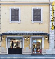 Hotel Caracciolo