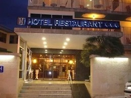 Hotel Travé