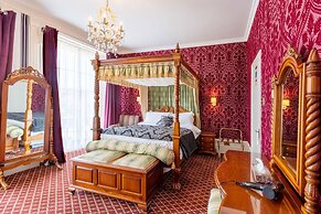 Hubert House Guesthouse
