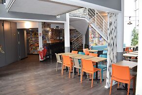 hotelF1 Bourges Le Subdray