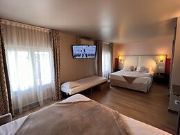 Majestic Hotel