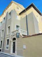 Majestic Hotel