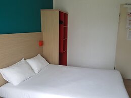 hotelF1 Cergy
