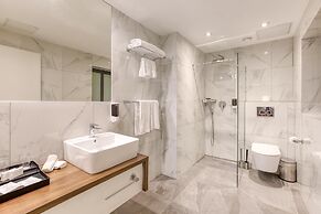 Solana Hotel & Spa