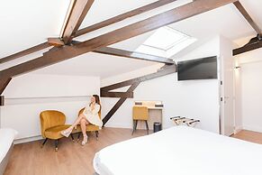 Golden Tree Hotel