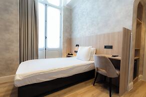 Golden Tree Hotel