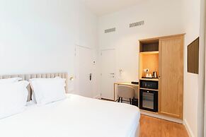 Golden Tree Hotel